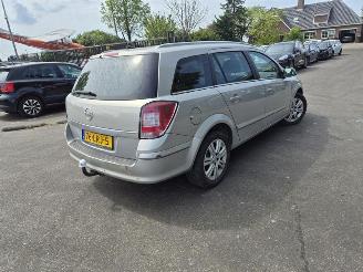 škoda koloběžky Opel Astra SW 1.6 16v 2010/6