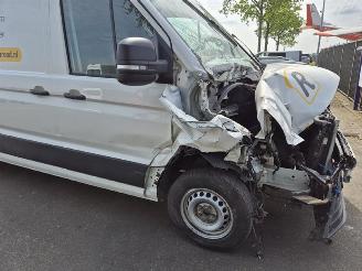 Volkswagen Crafter 2.0 TDi picture 7