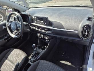 Kia Picanto 1.0 DPI picture 9