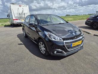 Peugeot 208 1.2 Vti picture 4