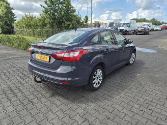 Salvage car Ford Focus 1.6 EcoBoost 2011/6