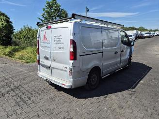 rottamate veicoli commerciali Opel Vivaro 1.6 CDTi 2017/3