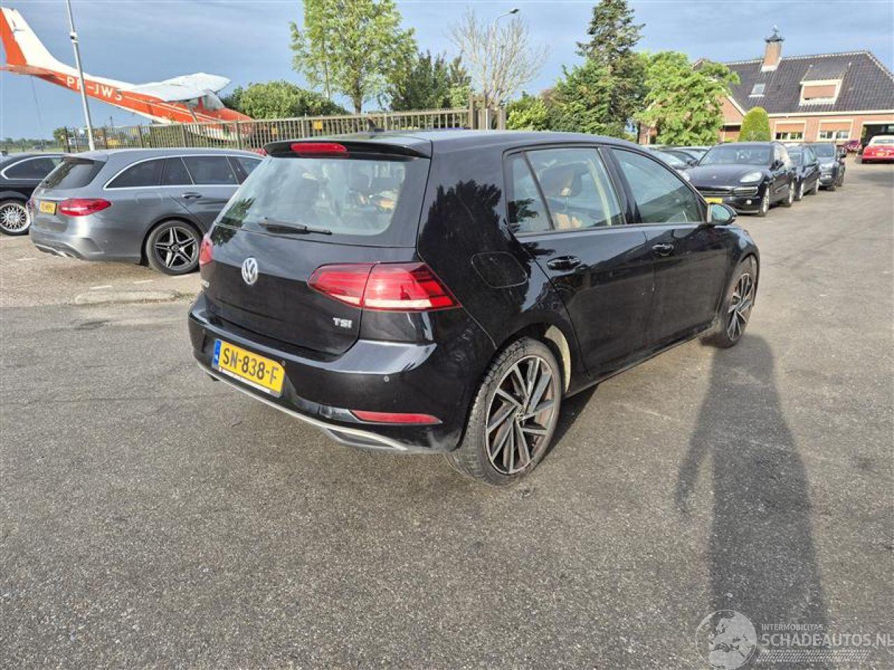 Volkswagen Golf 1.0 TSi