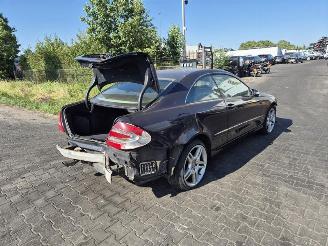 rozbiórka samochody osobowe Mercedes CLK 200K 2004/1