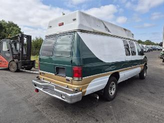 disassembly passenger cars Ford USA  E 350 2004/1