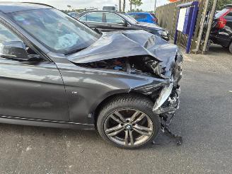 BMW 3-serie 318i Touring picture 6