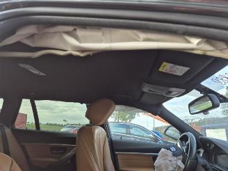 BMW 3-serie 318i Touring picture 14