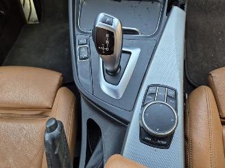 BMW 3-serie 318i Touring picture 13