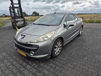 Peugeot 207 CC 1.6 Vti picture 3