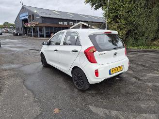 Kia Picanto 1.0 12v picture 2