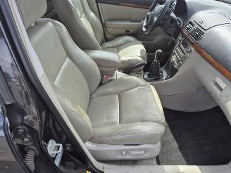 Toyota Avensis Wagon 2.0 16v picture 10