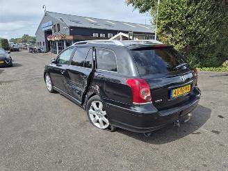 Toyota Avensis Wagon 2.0 16v picture 2