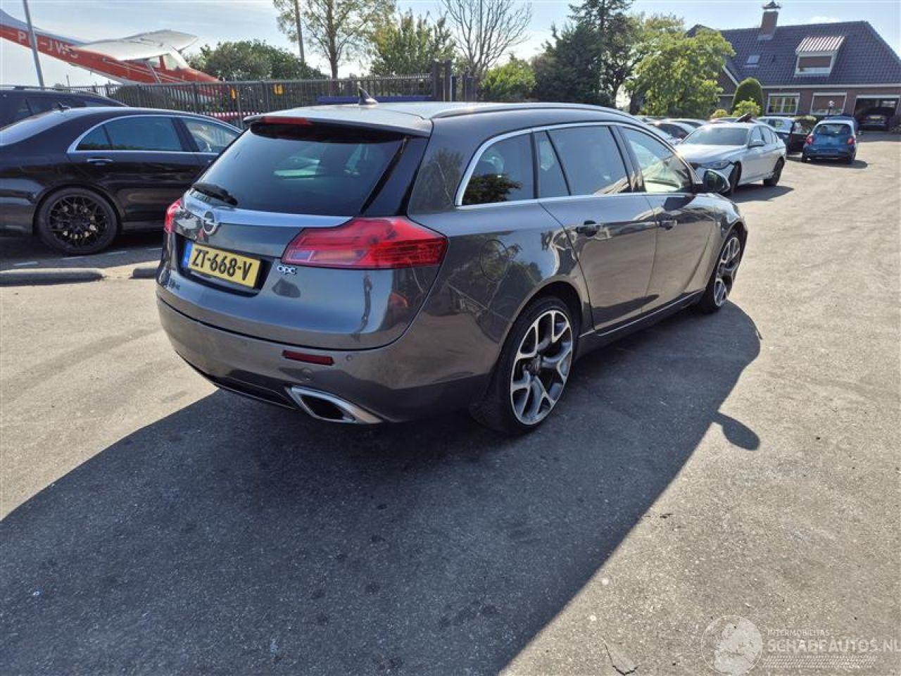 Opel Insignia Tourer 2.8 V6 Turbo 24V 4x4 OPC