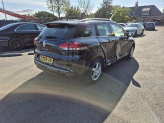 uszkodzony samochody osobowe Renault Clio GrandTour 0.9 TCe 2014/7