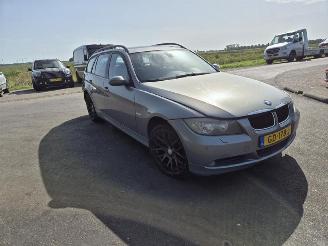 BMW 3-serie 318d Touring picture 4