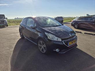 Peugeot 208 1.6 16v GTi picture 4
