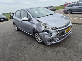 Peugeot 208 1.2 Vti picture 4