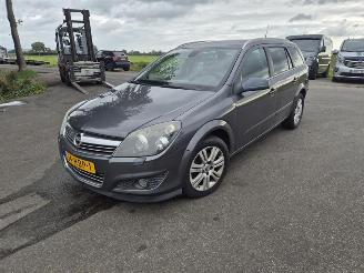 Opel Astra STATION WAGON 1.7 CDTi picture 3