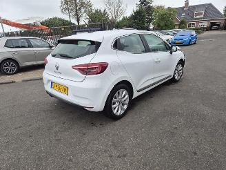 uszkodzony samochody osobowe Renault Clio 1.0 TCe 2020/11
