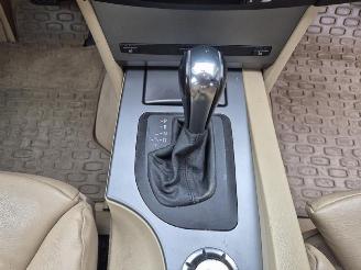 BMW 5-serie 525i Touring picture 11