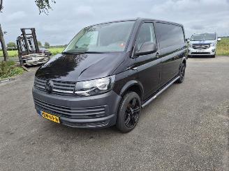 Volkswagen Transporter 2.0 TDi picture 3