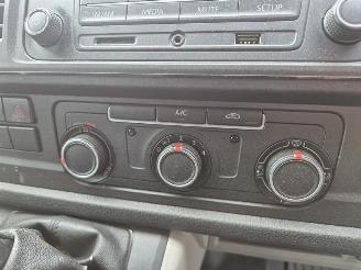 Volkswagen Transporter 2.0 TDi picture 6