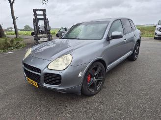 Porsche Cayenne 4.5 V8 picture 3