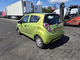 Chevrolet Spark 1.0 picture 2
