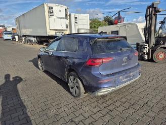 Volkswagen Golf 1.5e TSi picture 2