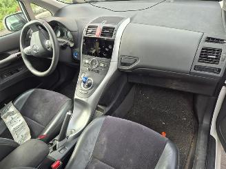 Toyota Auris 1.8 hybrid picture 5