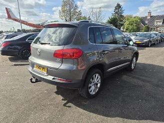 Vaurioauto  passenger cars Volkswagen Tiguan 1.4 TSi 2014/1