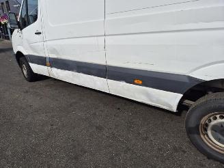 Volkswagen Crafter 2.0 TDi picture 11