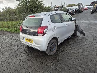 Salvage car Peugeot 108 1.0 12v 2020/1