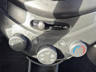 Chevrolet Spark 1.0 16v picture 6