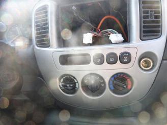 Mazda Tribute 2.0 16v 4x4 picture 6