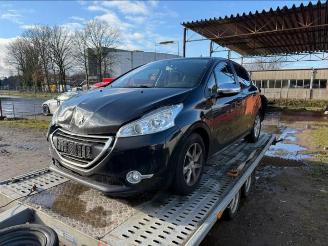Dezmembrări autoturisme Peugeot 208 208 I (CA/CC/CK/CL), Hatchback, 2012 / 2019 1.2 Vti 12V PureTech 82 2014/1