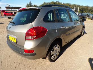 Renault Clio Estate 1.2-16v Expression picture 4