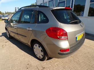 Renault Clio Estate 1.2-16v Expression picture 3