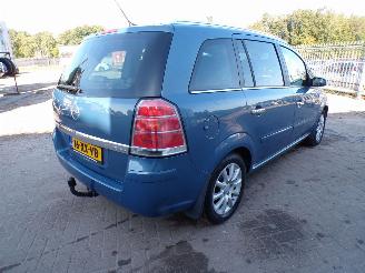 Opel Zafira 2.2 Cosmo picture 4