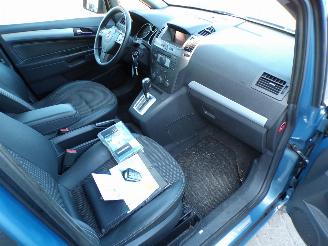 Opel Zafira 2.2 Cosmo picture 11