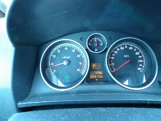 Opel Zafira 2.2 Cosmo picture 5