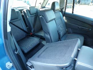 Opel Zafira 2.2 Cosmo picture 10