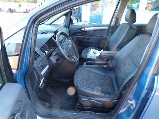 Opel Zafira 2.2 Cosmo picture 9