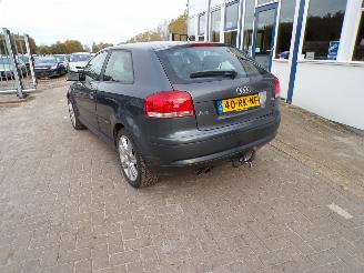 Audi  2.0 16V FSI S-line picture 3