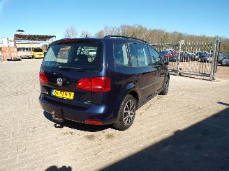 Volkswagen Touran 1.2 TSI Trendline Blue Motion picture 4
