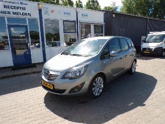 Schadeauto Opel Meriva 1.4 Turbo Cosmo 2011/1