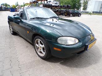 Mazda MX-5 1.6 i picture 2