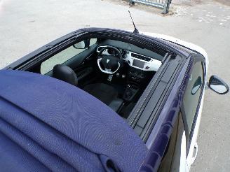 Citroën DS3 Cabrio 1.2 VTi Chic picture 5