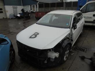 Salvage car Volkswagen Passat  2015/9