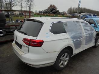 Volkswagen Passat  picture 5